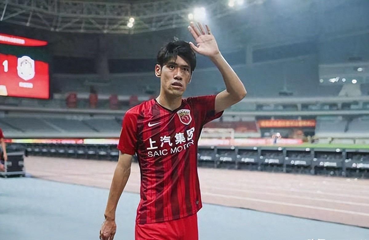 华体会体育-他是上海足球名宿，豪取4个中超冠军，36岁退役，如今接班徐根宝